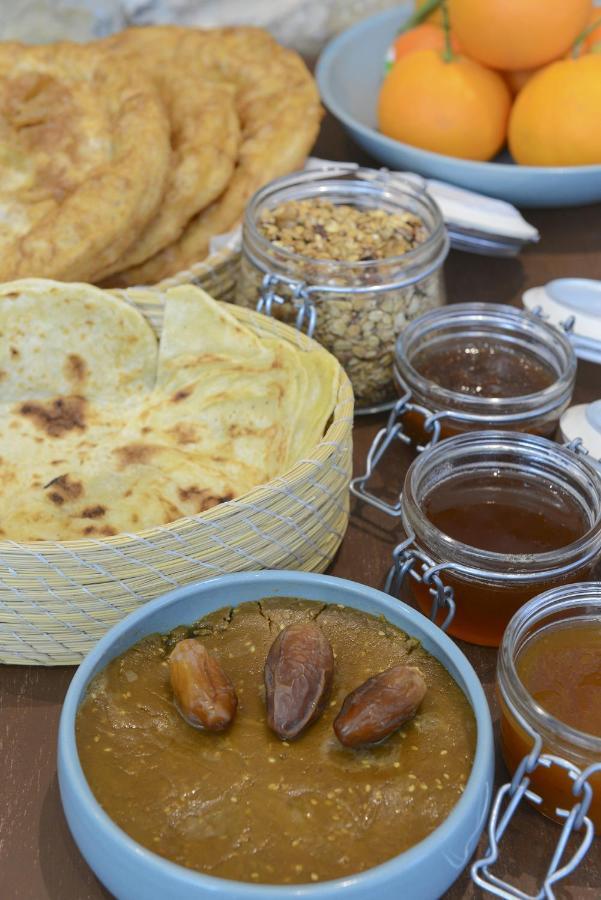 Dar El Kif - La Marsa Bed & Breakfast ภายนอก รูปภาพ